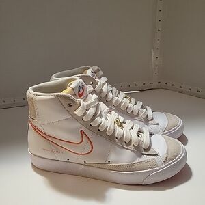 Nike Cream and Gold Sneakers